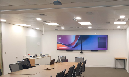 MTR GOC meeting room double screens